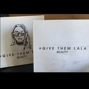 Give Them LaLa Beauty‎
